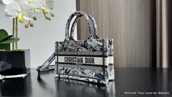 Tony Luxuries diro TOTE-21.5*13*7.5CM BOOK MINI 0517